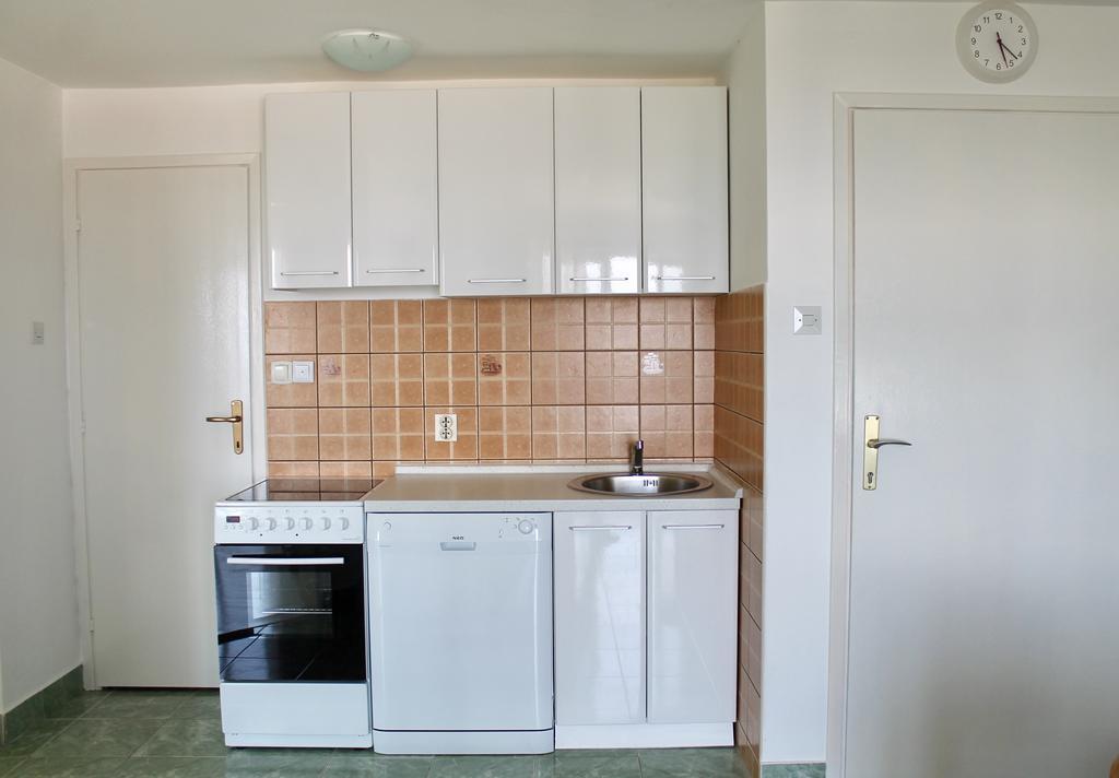 Appartement Milna 2 *