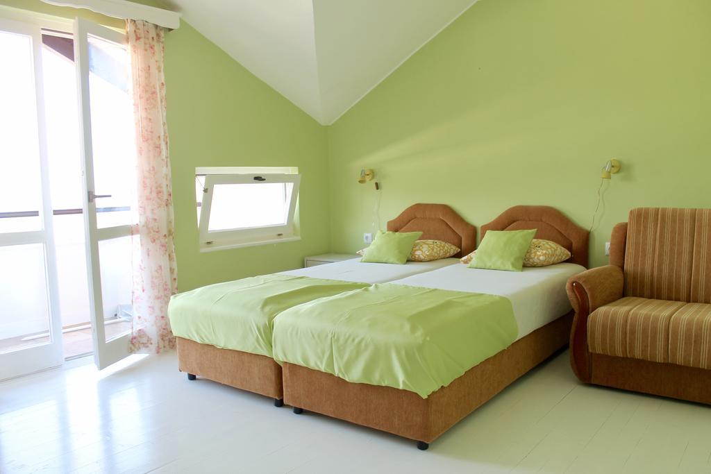 Appartement Milna 2 *