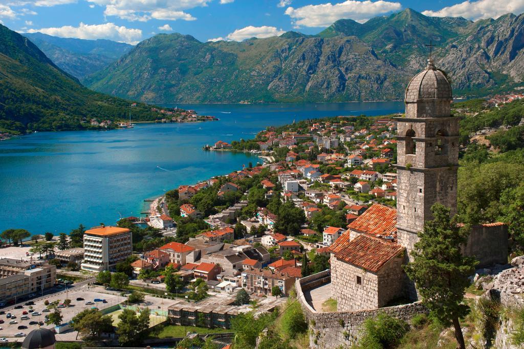 Milna 2 * Budva